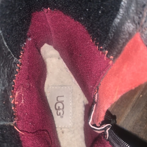 UGG short waterproof Boots - Picture 4 of 6